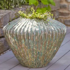 Bauchiger Blumenkübel Im Antiken Design - Grün - Milazzo