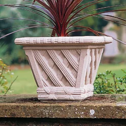 Deko Pflanzgefäß Aus Steinguss - Shrigley Hall