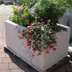 Großer Naturstein Pflanztrog - Kigali