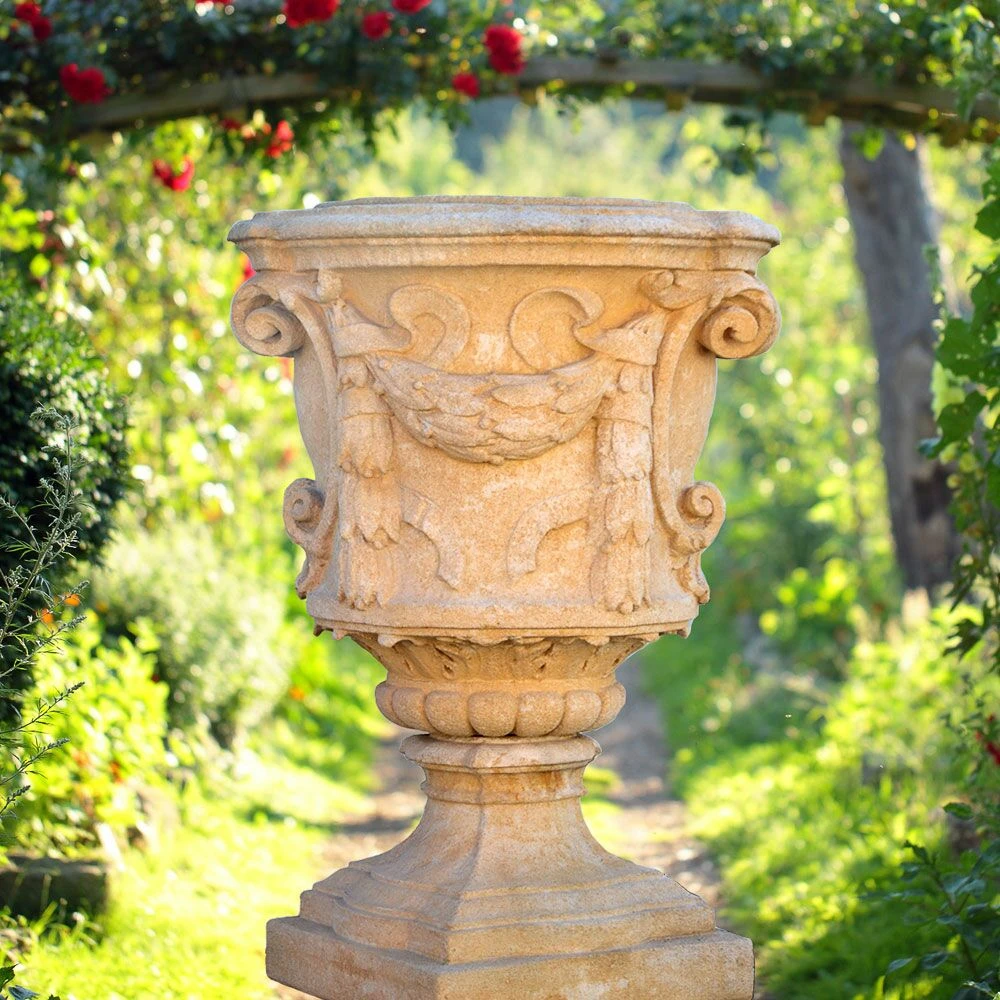 Großes Historisches Pflanzgefäß - Verona 1 Großes Historisches Pflanzgefäß - Verona