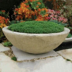 Runde Pflanzschale Für Den Garten Aus Stein - Planterra