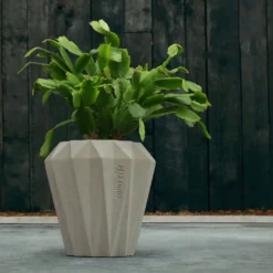 Garten Takt Verkäufe -Garten Takt Verkäufe runder beton pflanztopf modern mit eckiger oberflaeche modigliani2