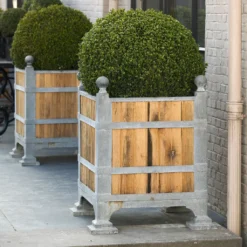 Rustikaler Pflanz Übertopf Aus Stahl & Eichenholz - Wirumano