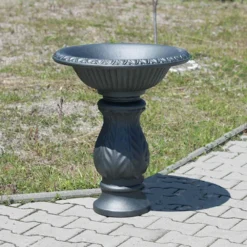 Zeitlose Gartenamphore Aus Gusseisen - Ideal Zur Stadtgestaltung - Inga